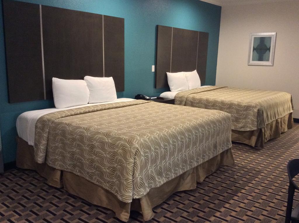 Regency Inn & Suites- Nw Houston Jersey Village Zimmer foto